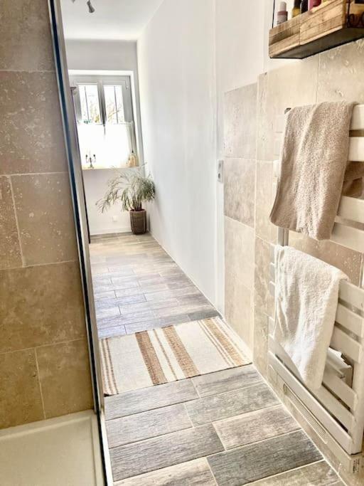 Maison Avec Jardin Et 3 Petits Chats , Proche Du Chateau Lacoste Le Puy-Sainte-Réparade Eksteriør bilde