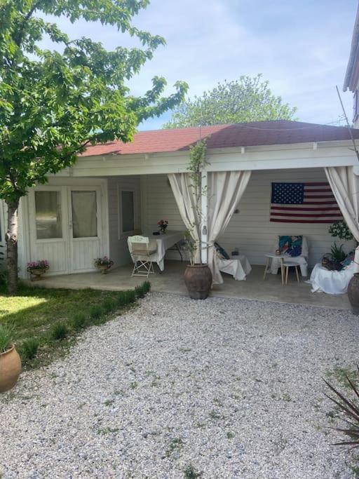 Maison Avec Jardin Et 3 Petits Chats , Proche Du Chateau Lacoste Le Puy-Sainte-Réparade Eksteriør bilde