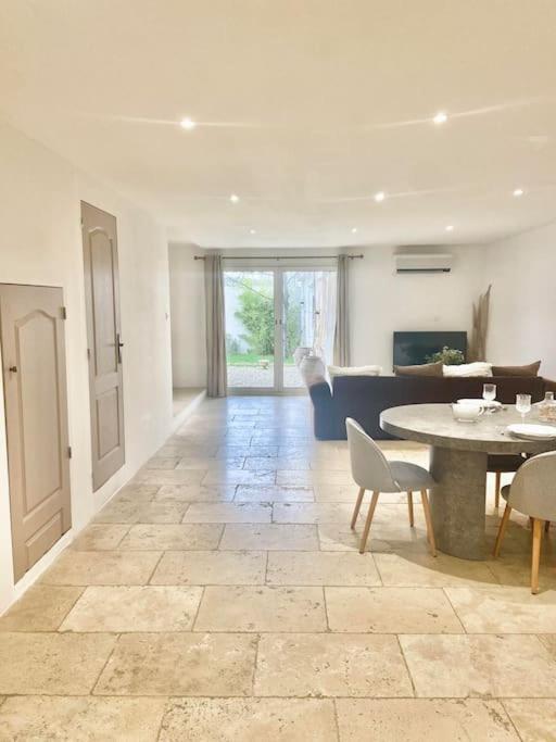 Maison Avec Jardin Et 3 Petits Chats , Proche Du Chateau Lacoste Le Puy-Sainte-Réparade Eksteriør bilde